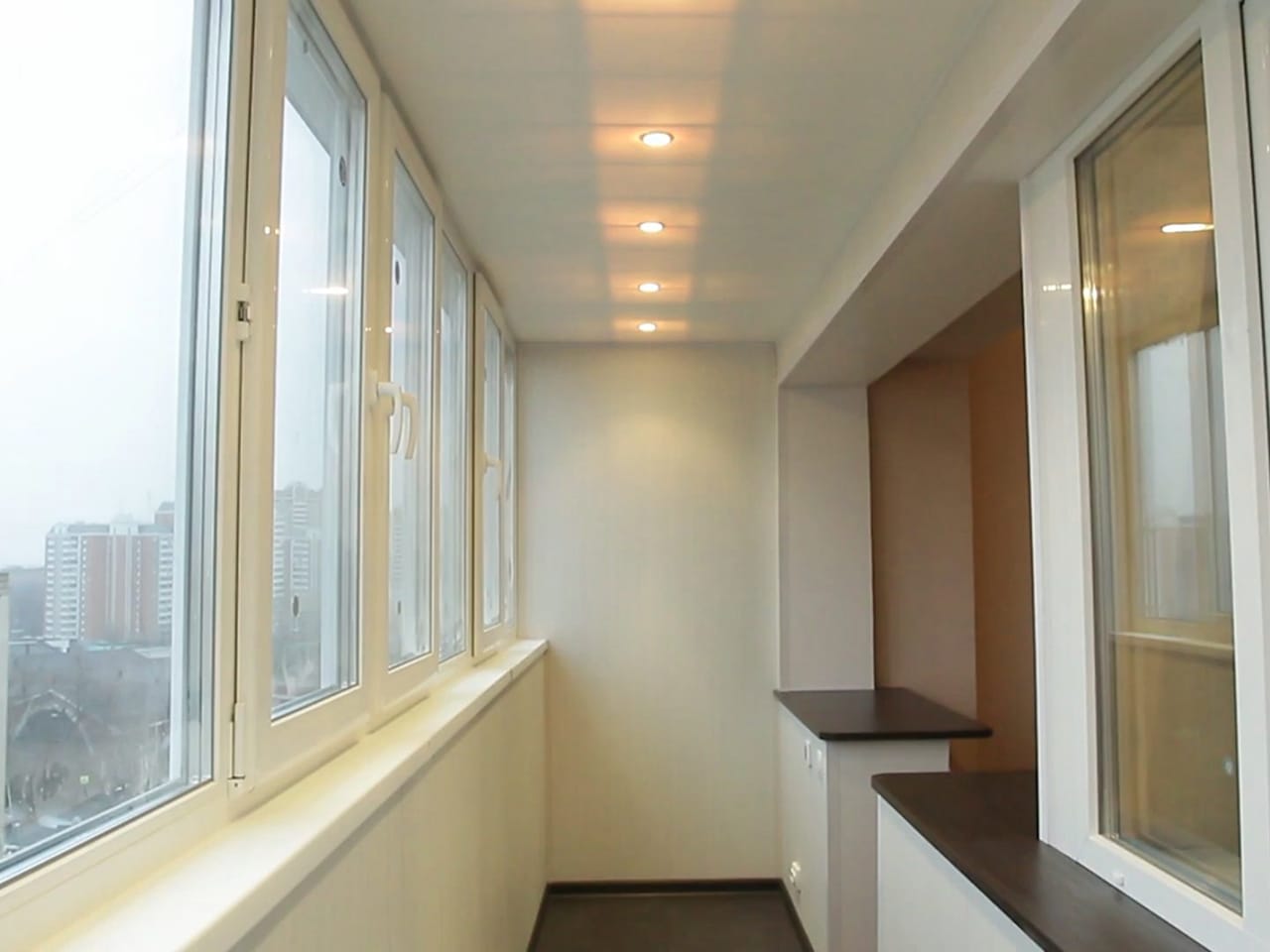 Остекление балконов в Ярославле